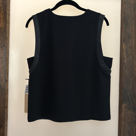 Halogen Tank - Picture 2 of 2